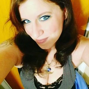 Meet your Posher, Clelia